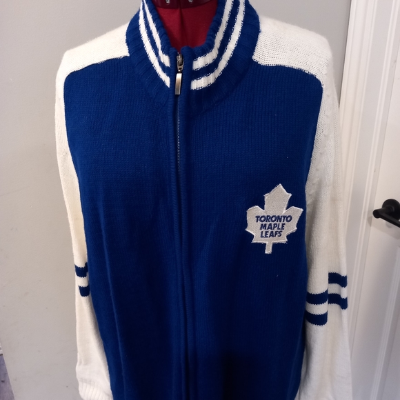 Other - Maple leafs cardigan
